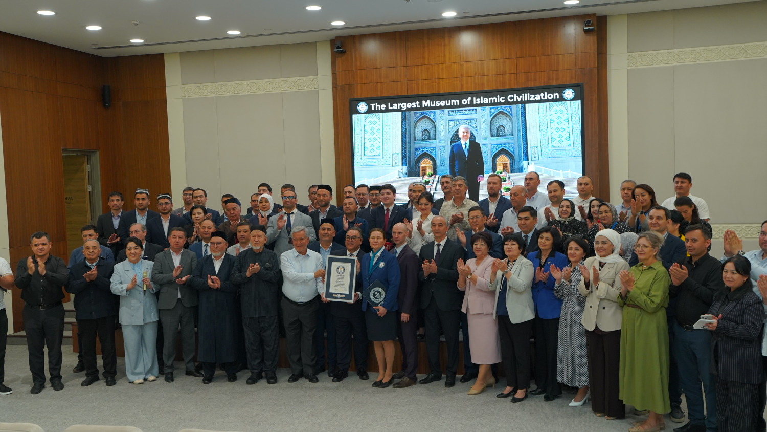 Islom sivilizatsiyasi markazi Ginnes rekordlar kitobiga kiritildi