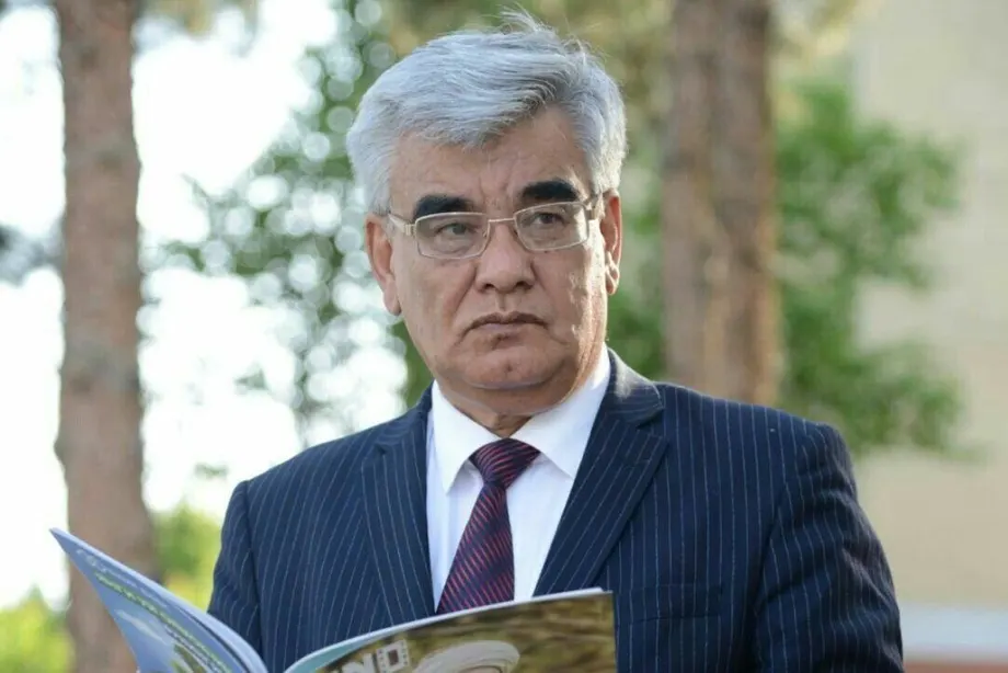 Usmon Azim: “Hech qachon bunday yashamaganmiz”